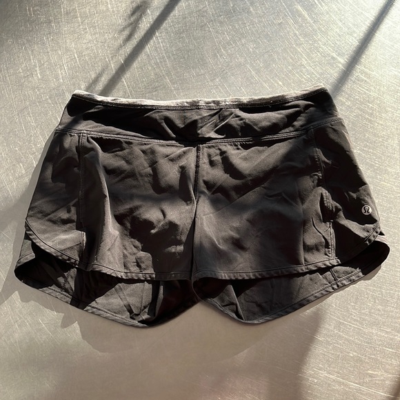 Lulu shorts - Picture 1 of 3